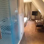 Logis Le Parc & Hotel 4*