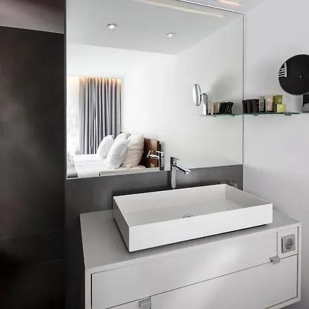 Logis Le Parc & Hotell 4*