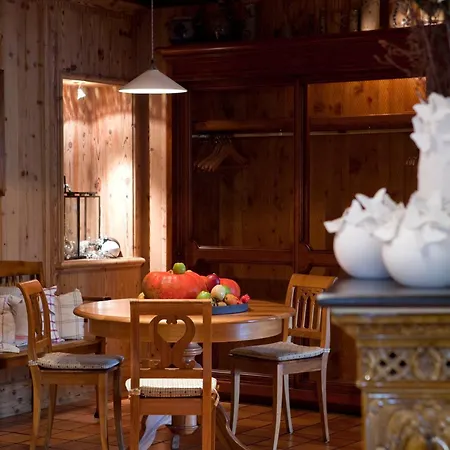 Hotell Logis Le Parc & 4*