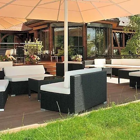 Hotel Logis Le Parc &