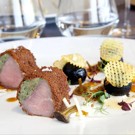 Logis Le Parc & 4* 상띠뽈리뜨