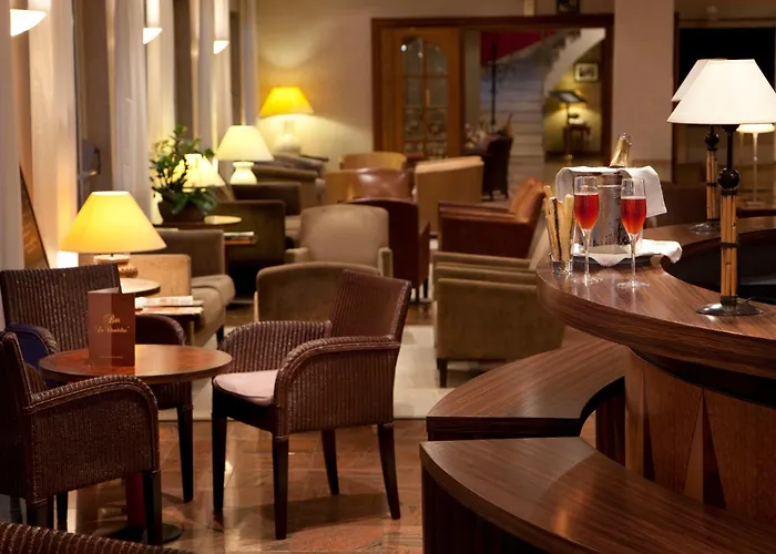 Hotel Logis Le Parc &