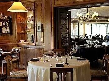 Hotel Logis Le Parc &